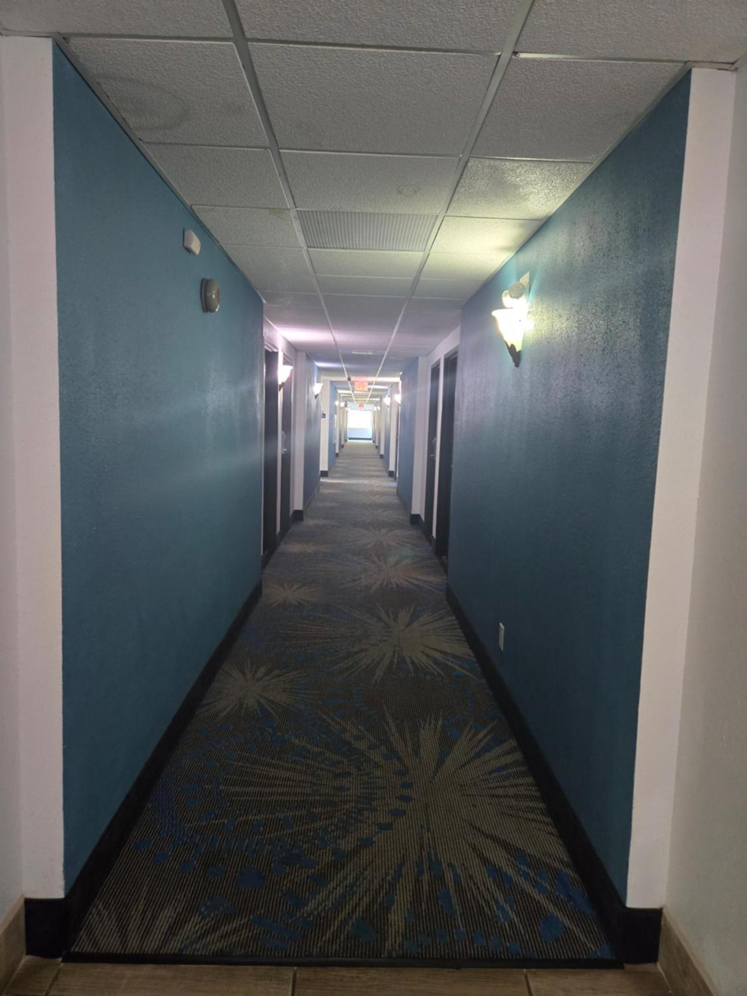 Days Inn By Wyndham Portage Exterior photo
