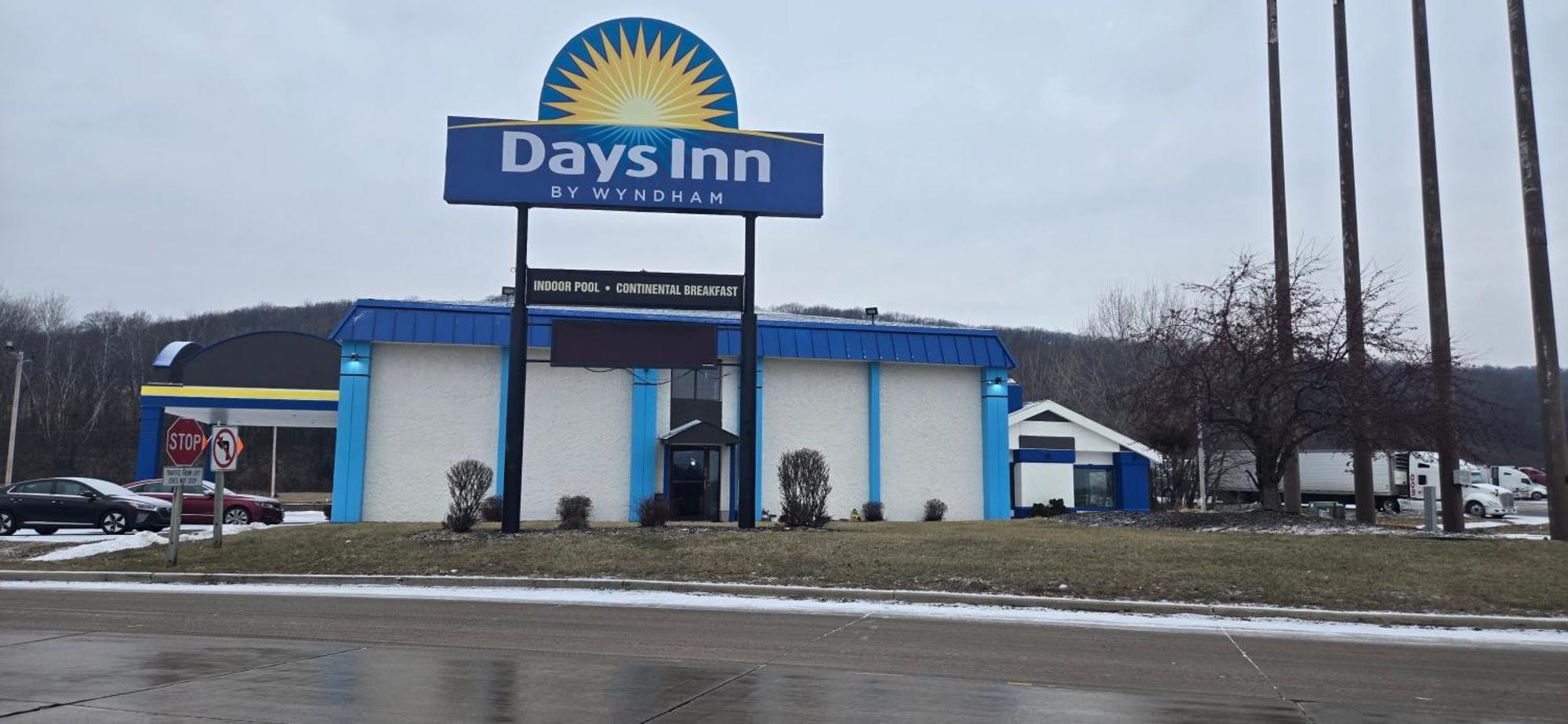 Days Inn By Wyndham Portage Exterior photo